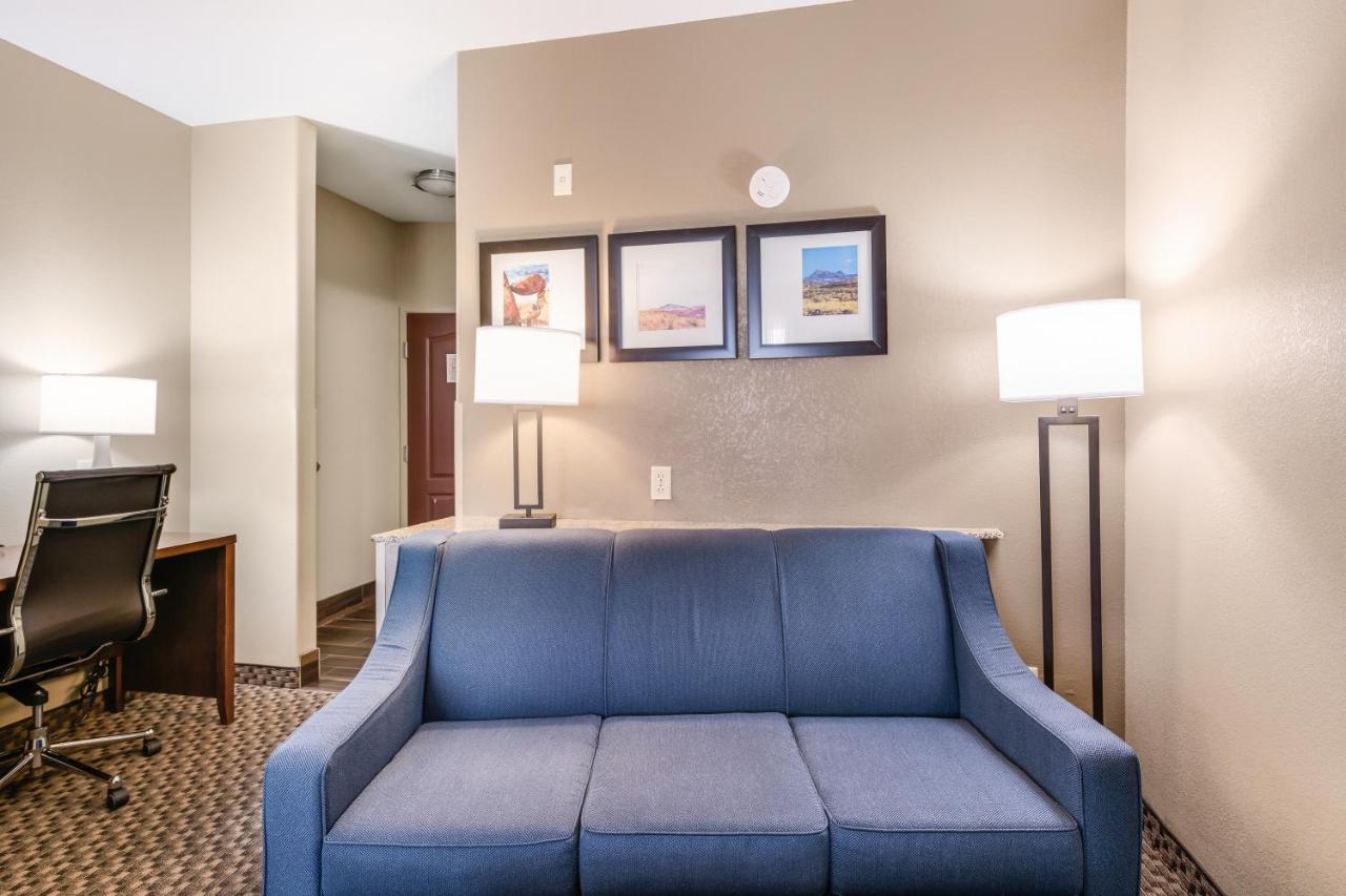 Comfort Suites Форт-Стоктон Екстер'єр фото