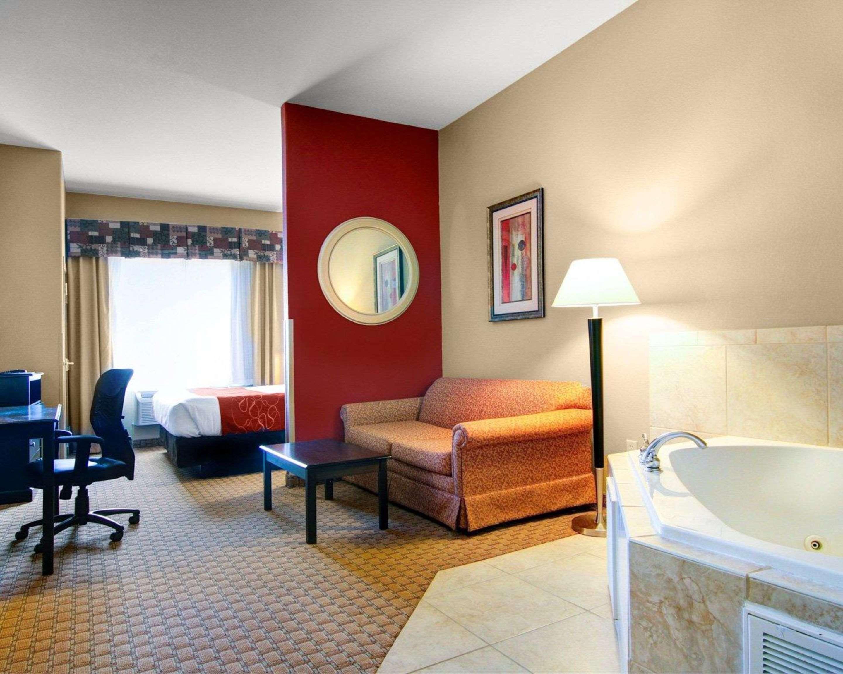 Comfort Suites Форт-Стоктон Екстер'єр фото