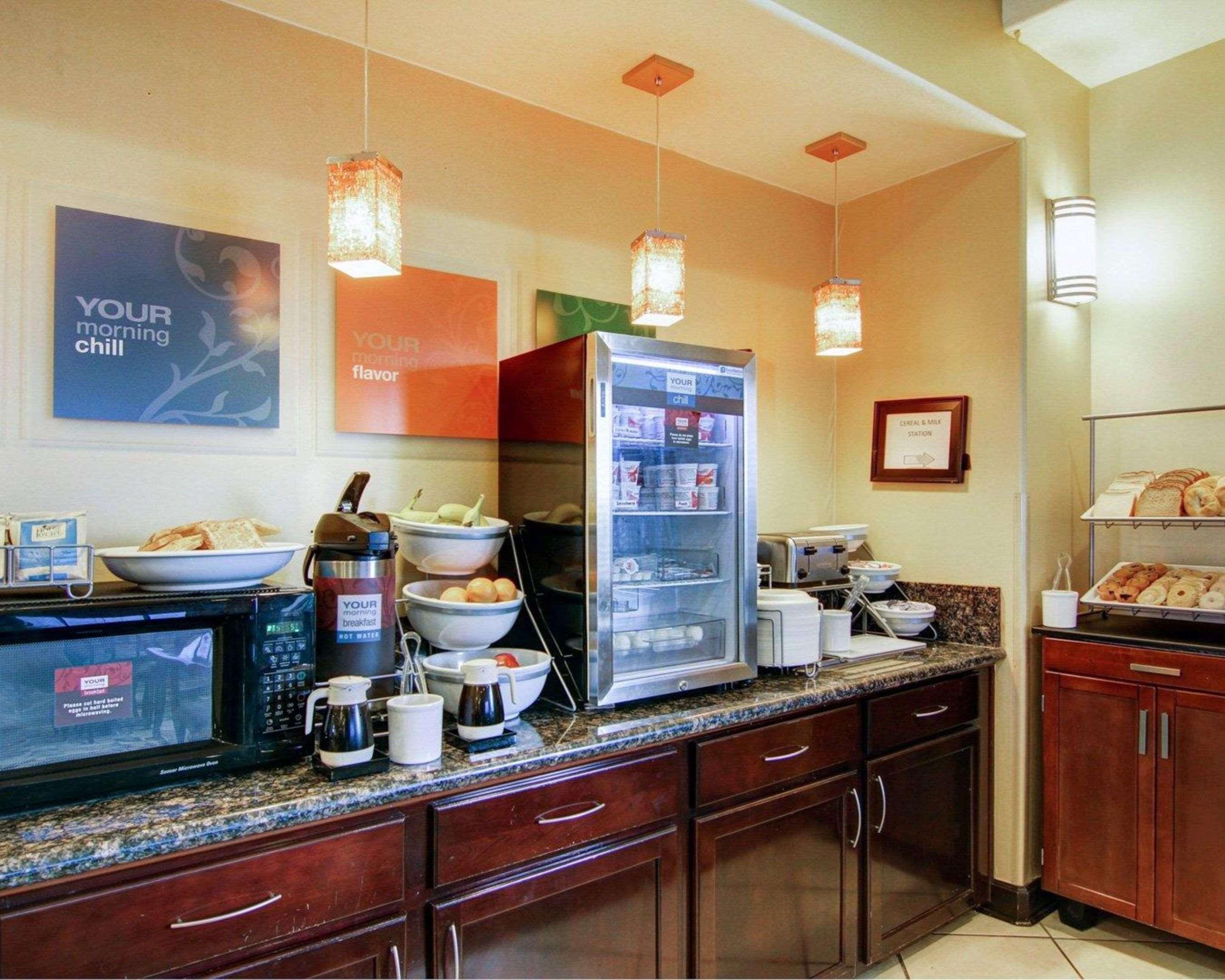 Comfort Suites Форт-Стоктон Екстер'єр фото