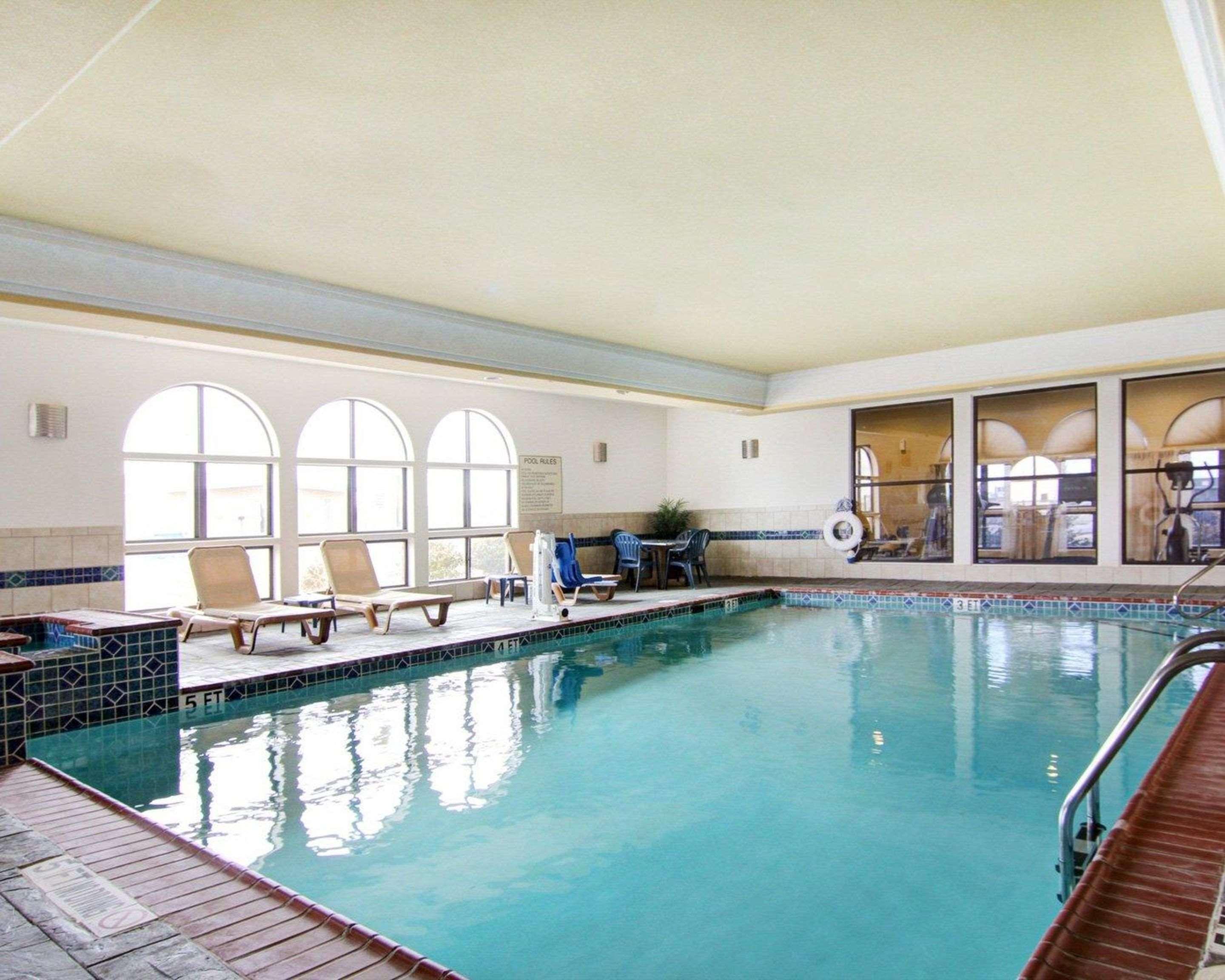 Comfort Suites Форт-Стоктон Екстер'єр фото