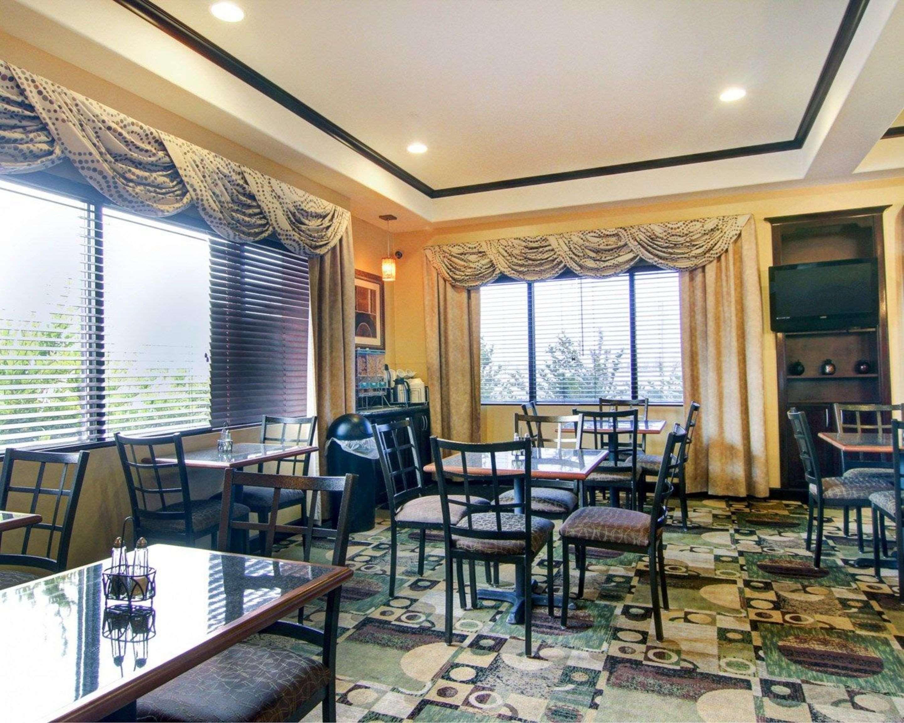 Comfort Suites Форт-Стоктон Екстер'єр фото