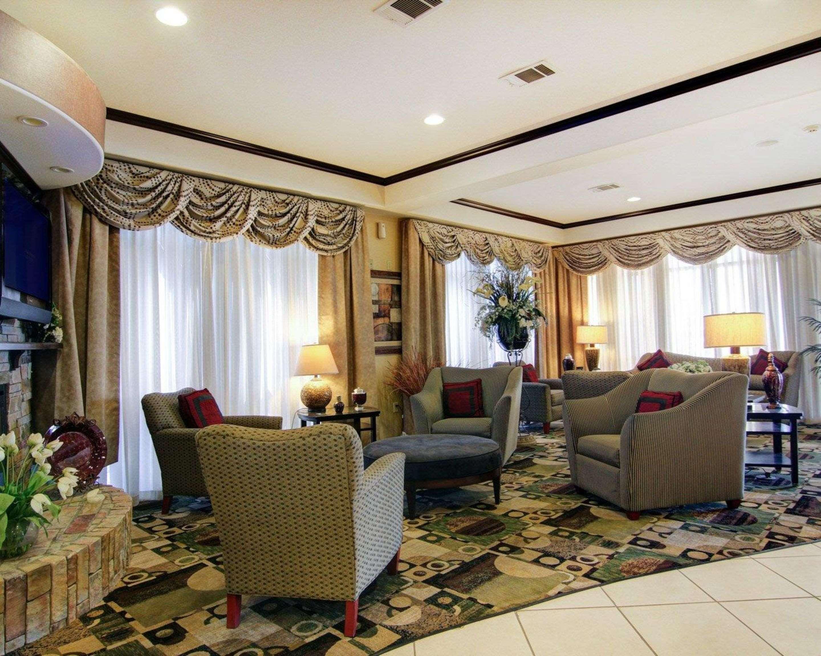 Comfort Suites Форт-Стоктон Екстер'єр фото